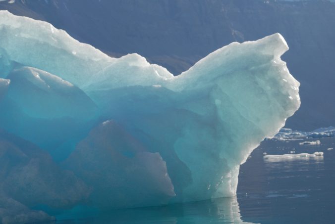 icebergs vary widely