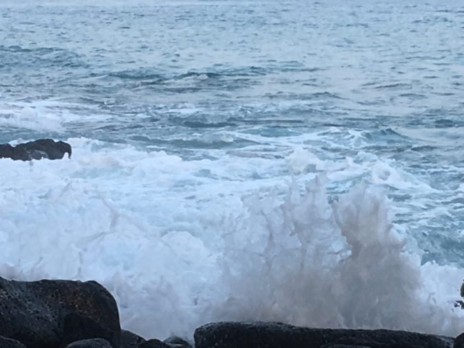 Surf at Keauhou Bay in Kona